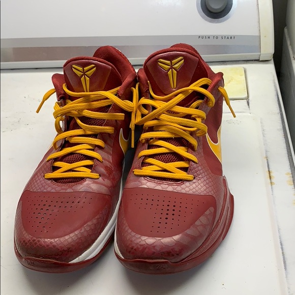 Nike zoom Kobe V (5) USC pe size 13 - Picture 2 of 4
